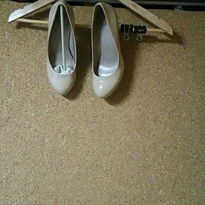 NWOT...Beige Patent Pumps
